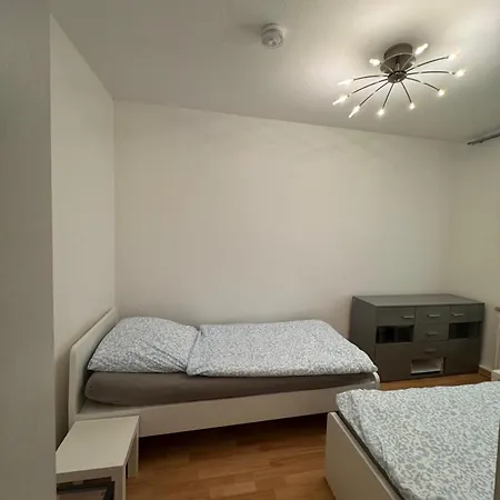 Appartamento Wunderschoene Hebelstrasse 32 In Lipsia
